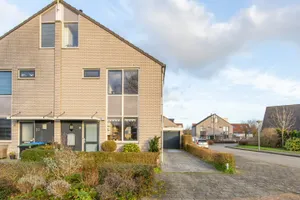 Woonhuis te koop Slotenlaan 25 Lelystad