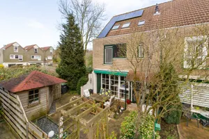 Woonhuis te koop Karveel 59 86 Lelystad