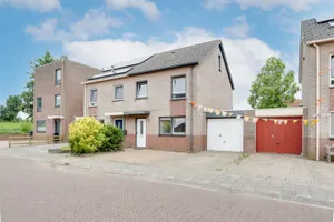 Woonhuis te koop Volendamstraat 5 Lelystad