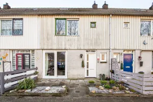 Woonhuis te koop C. Van Eesterenplein 6 Almere