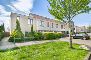 Woonhuis te koop Pauwenburg 136 Lelystad