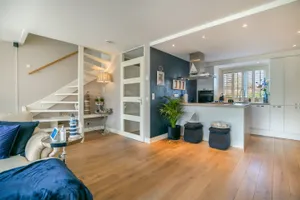 Woonhuis te koop Pauwenburg 136 Lelystad