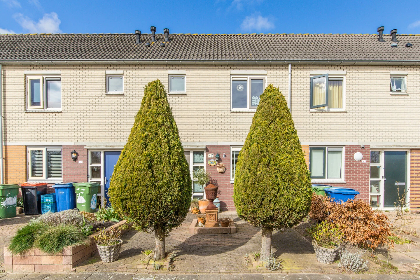 Woonhuis te koop Clare Lennartstraat 10 Almere