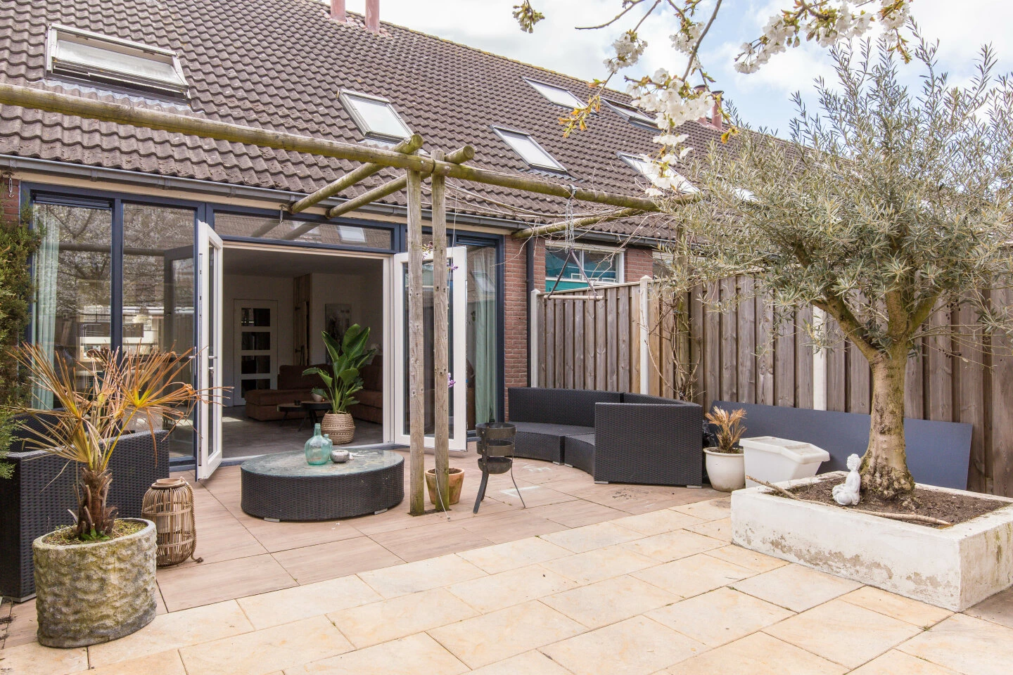 Woonhuis te koop Ringdijk 378 Lelystad