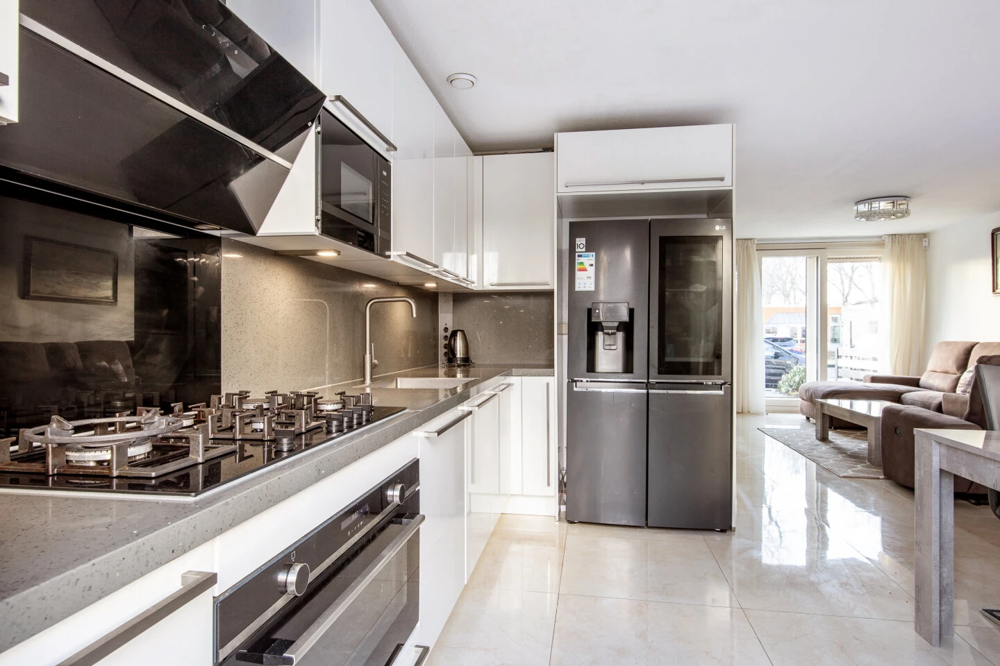 Woonhuis te koop C. Van Eesterenplein 6 Almere